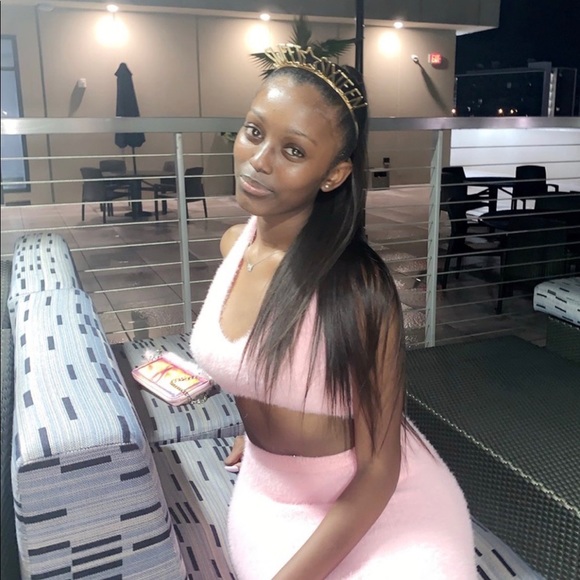PrettyLittleThing Tops - A 2 piece pink fuzzy set